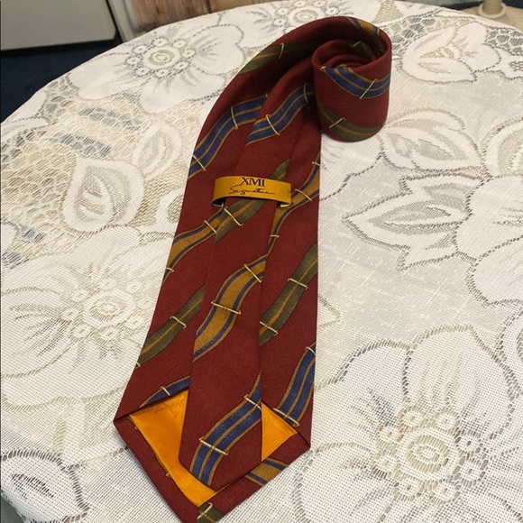 Men’s Tie XMI Signature Tie Classic Red and Green Striped All Silk from Italy - Picture 2 of 6